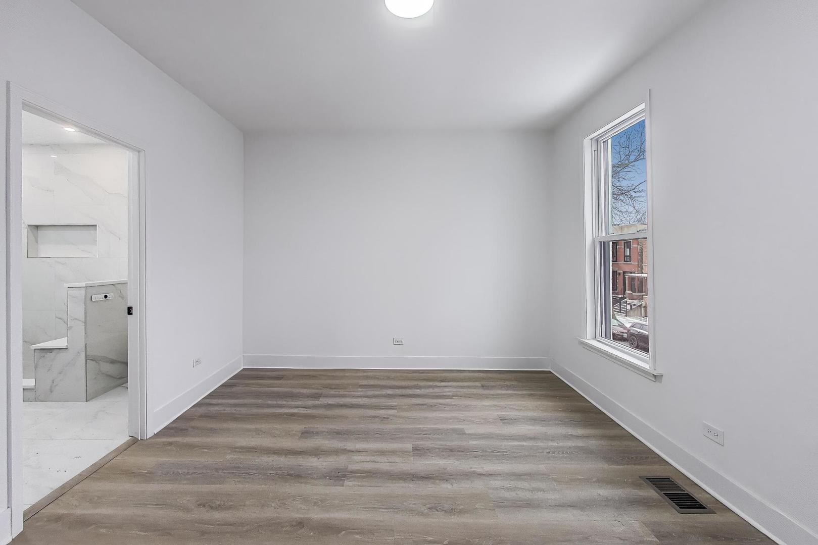 3445 W Walnut Street