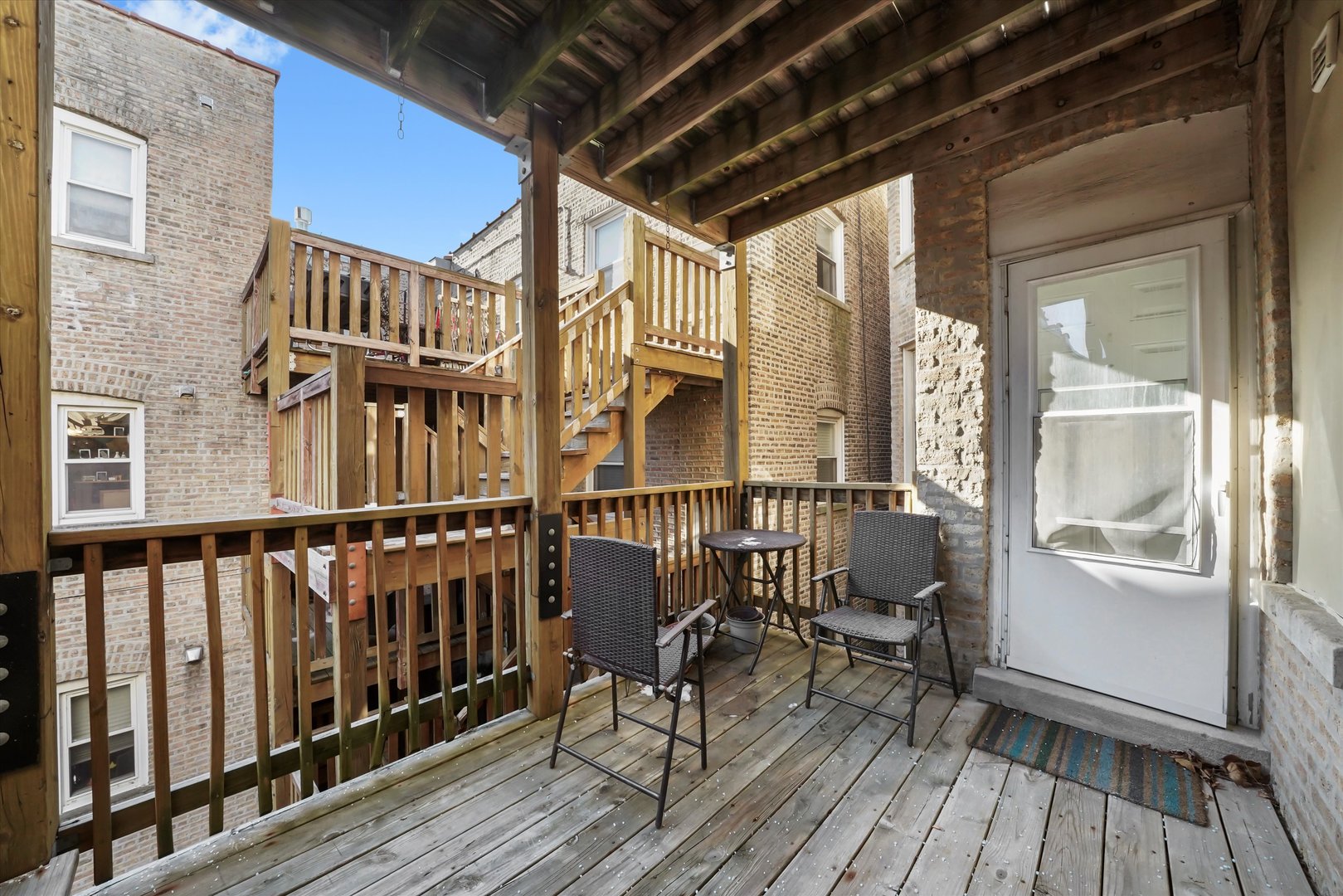 4709 N Lawndale Avenue Unit: 2W