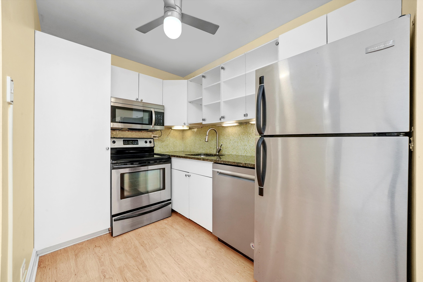 720 W Gordon Terrace Unit: 3B
