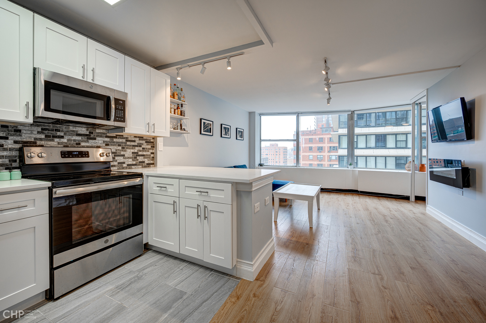 5757 N Sheridan Road Unit: 10G