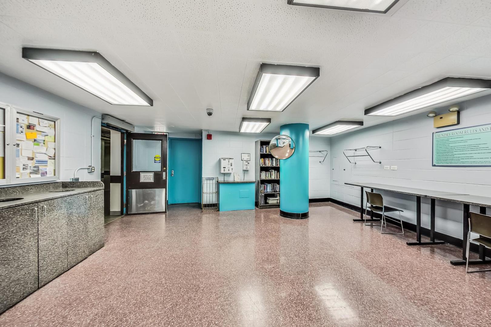 5415 N Sheridan Road Unit: 3203