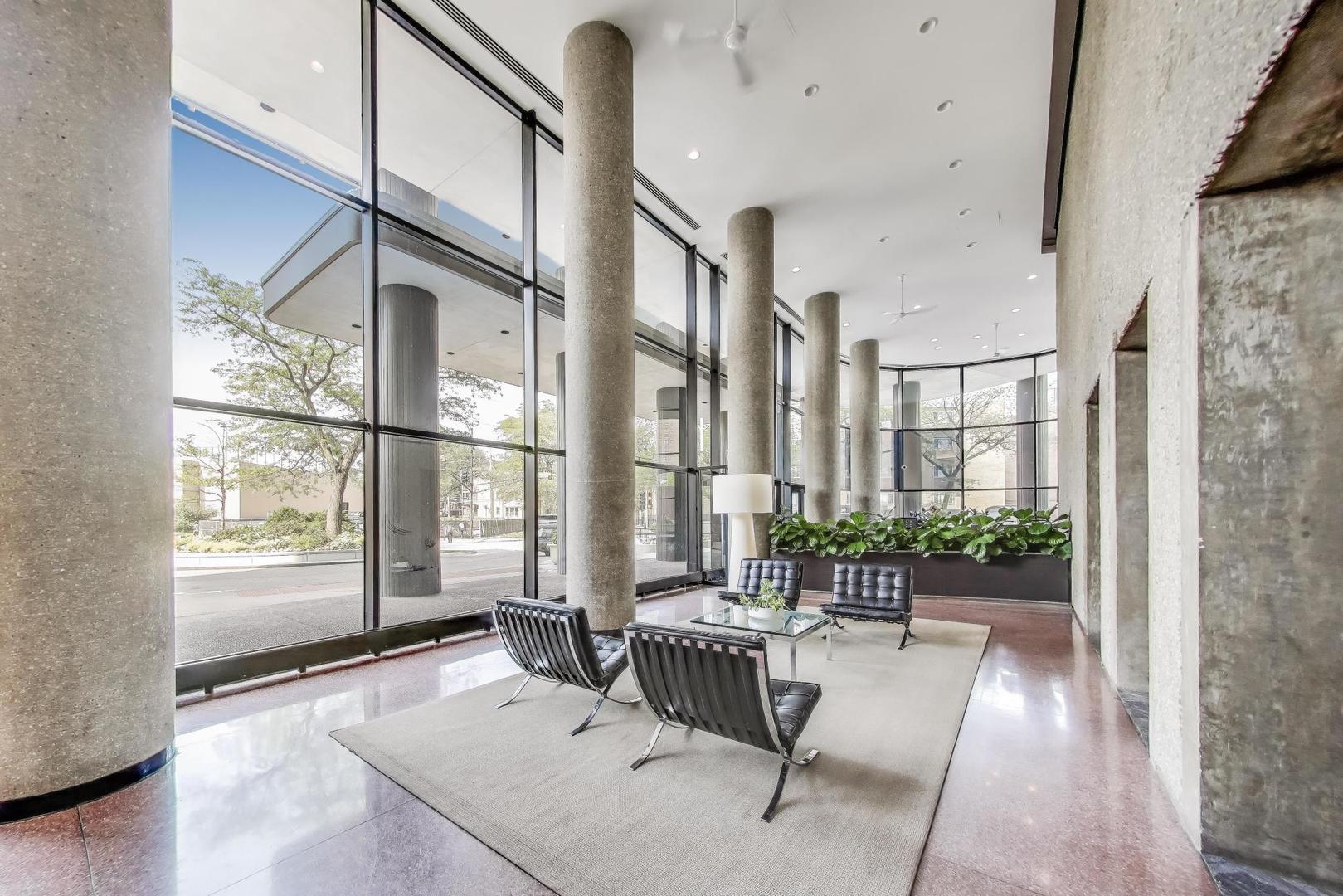 5415 N Sheridan Road Unit: 3203