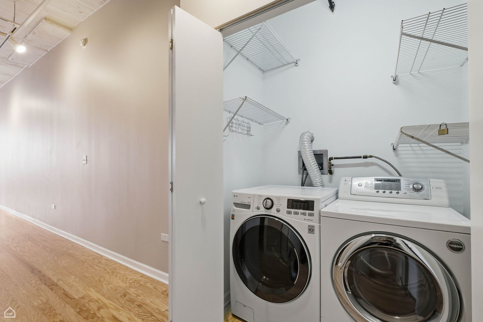 1550 S Blue Island Avenue Unit: 1106