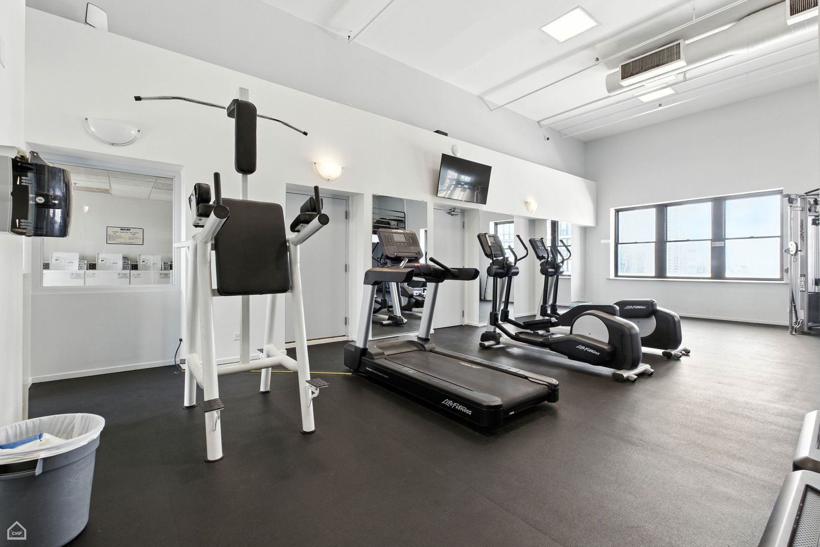 728 W Jackson Boulevard Unit: 1206