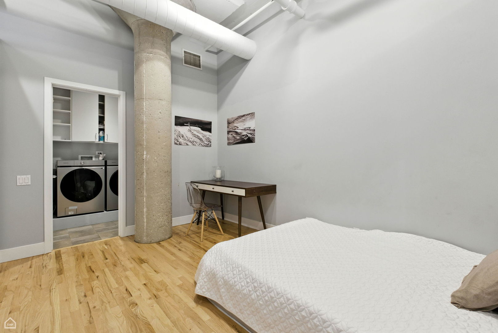 728 W Jackson Boulevard Unit: 1206