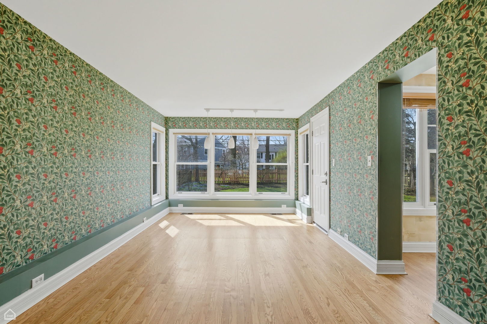 98 Williamsburg Road