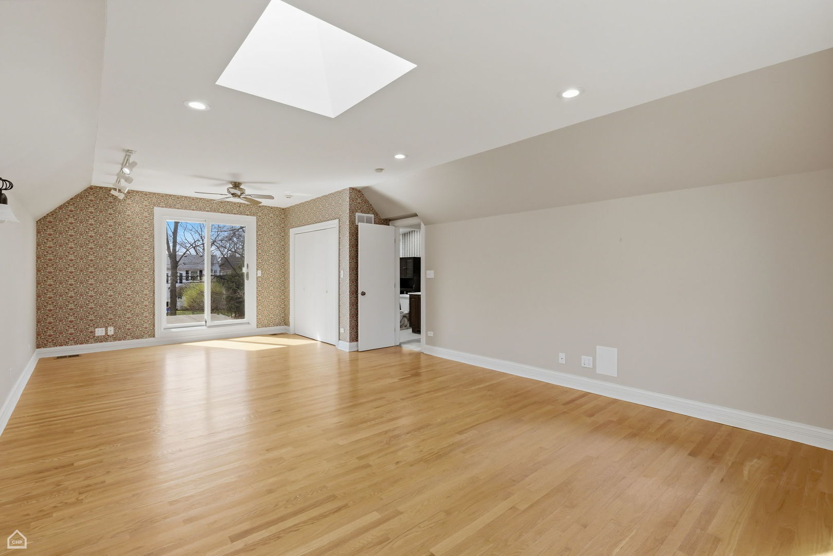 98 Williamsburg Road