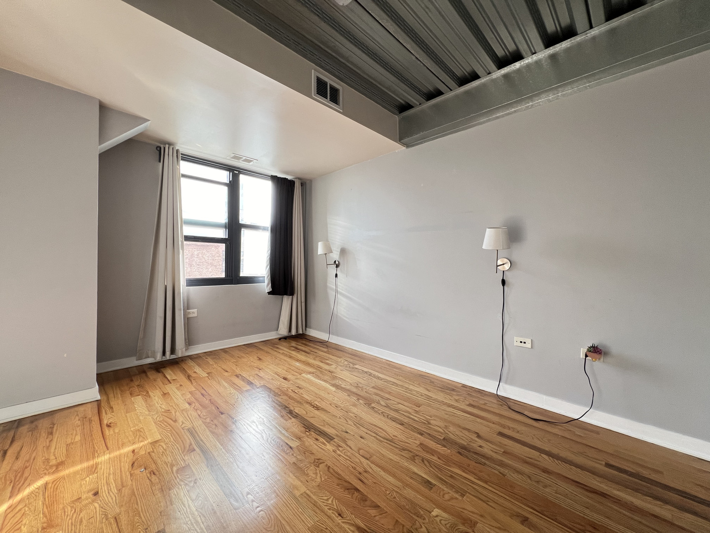 1910 S Indiana Avenue Unit: 518