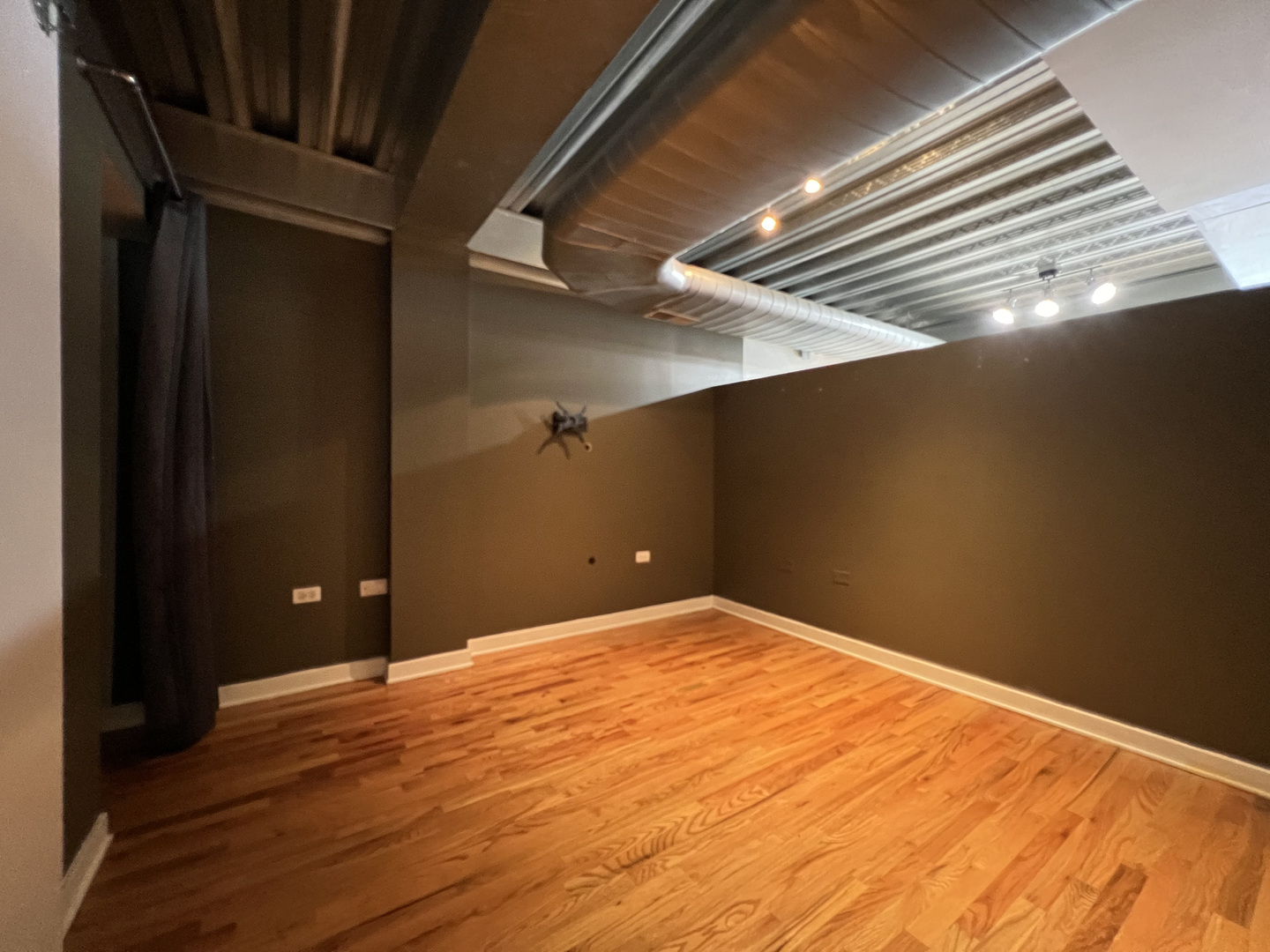 1910 S Indiana Avenue Unit: 518