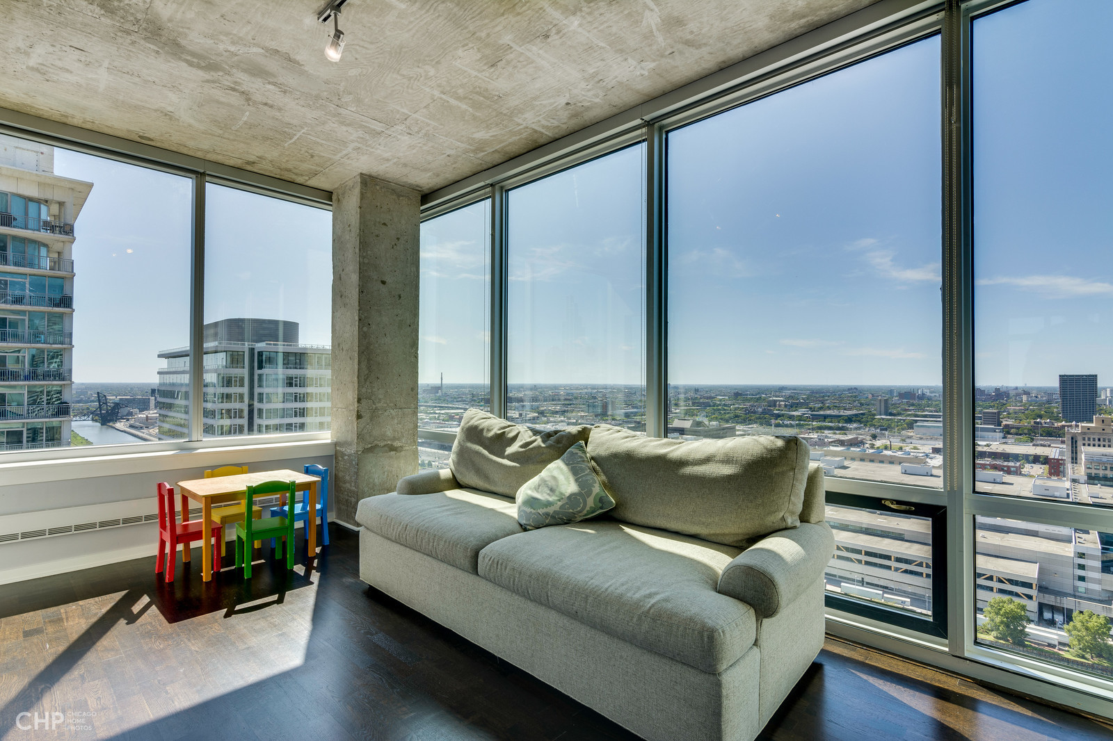 611 S Wells Street Unit: 2907