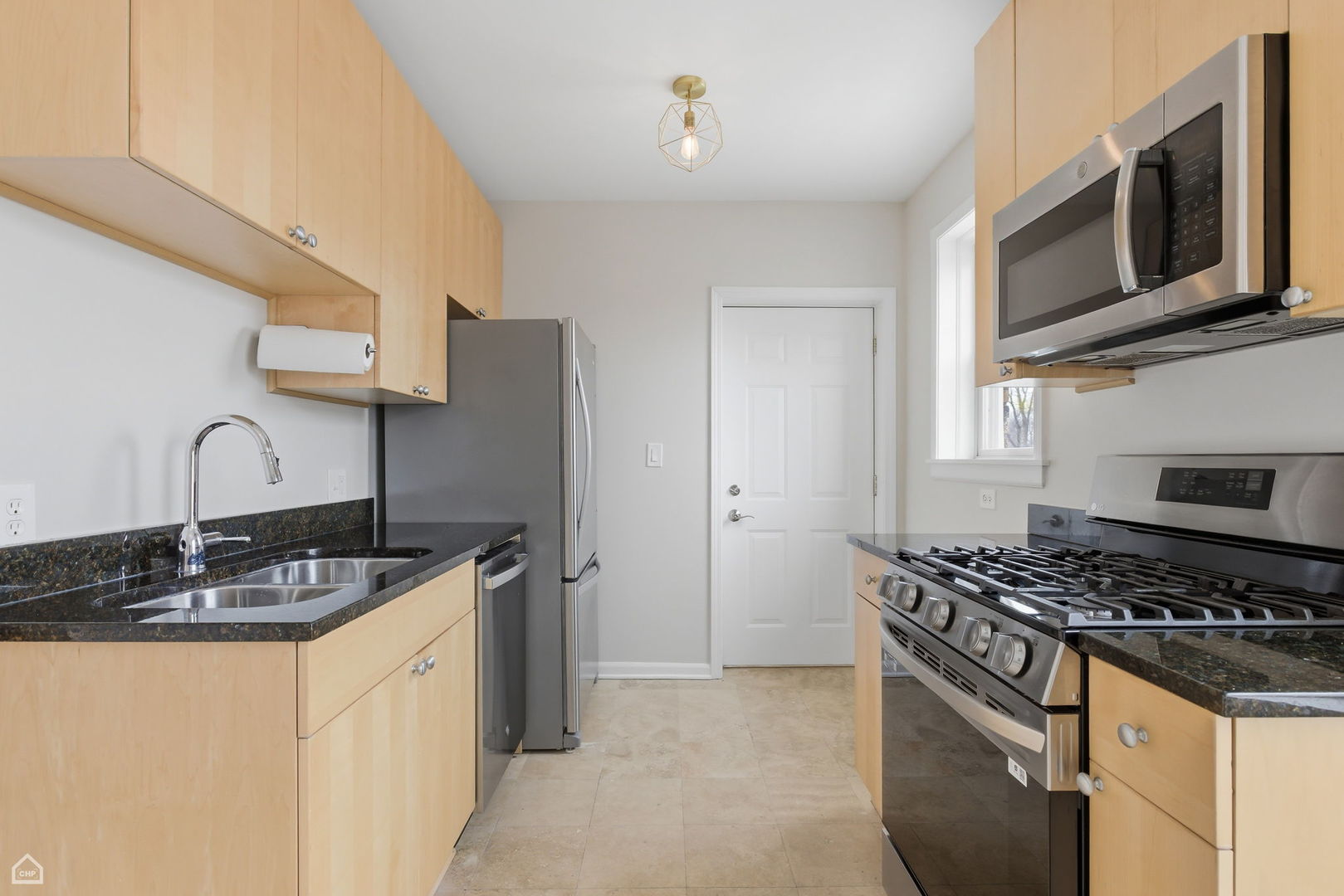 7318 N Honore Street Unit: 403