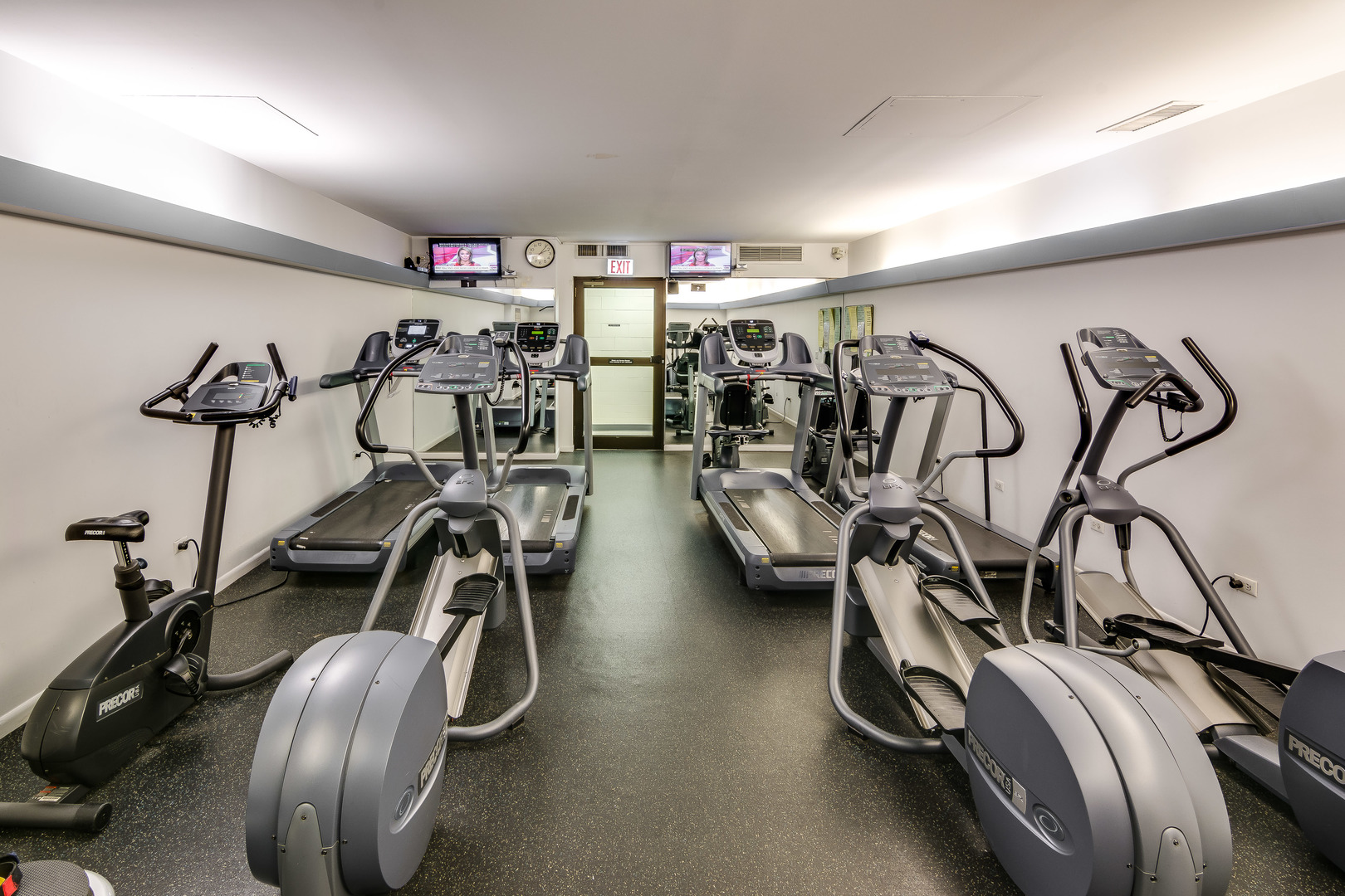 2800 N Lake Shore Drive Unit: 3209