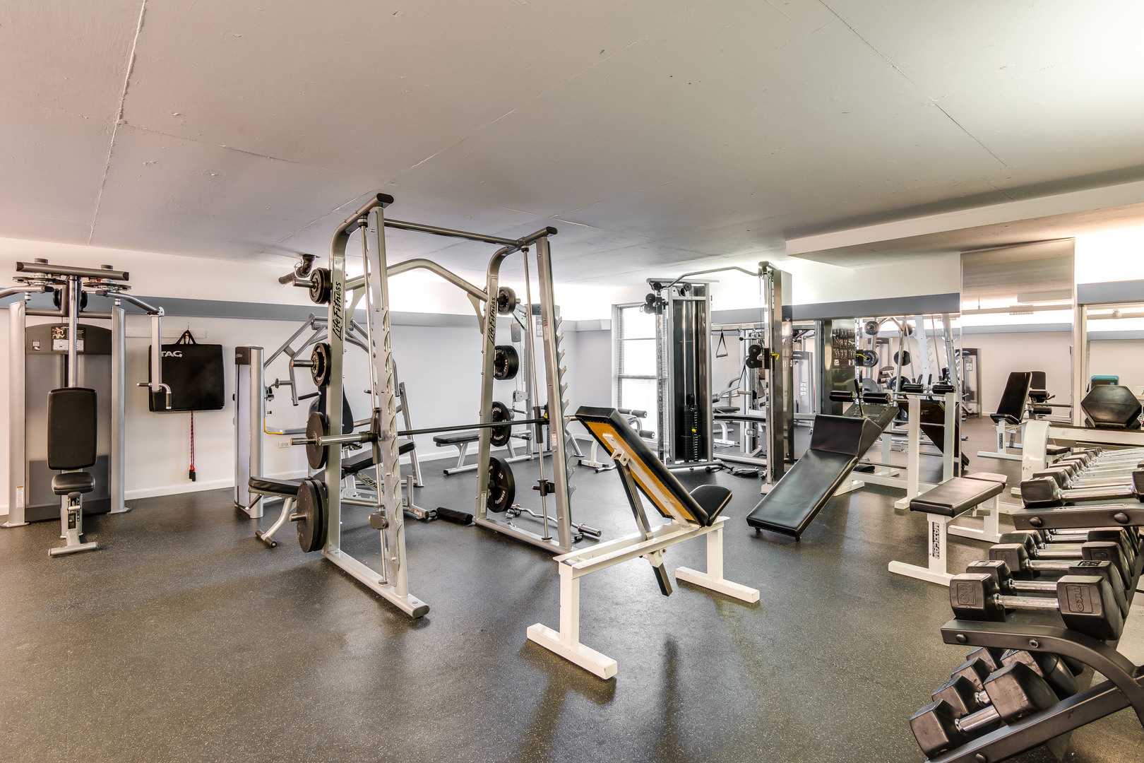 2800 N Lake Shore Drive Unit: 3209