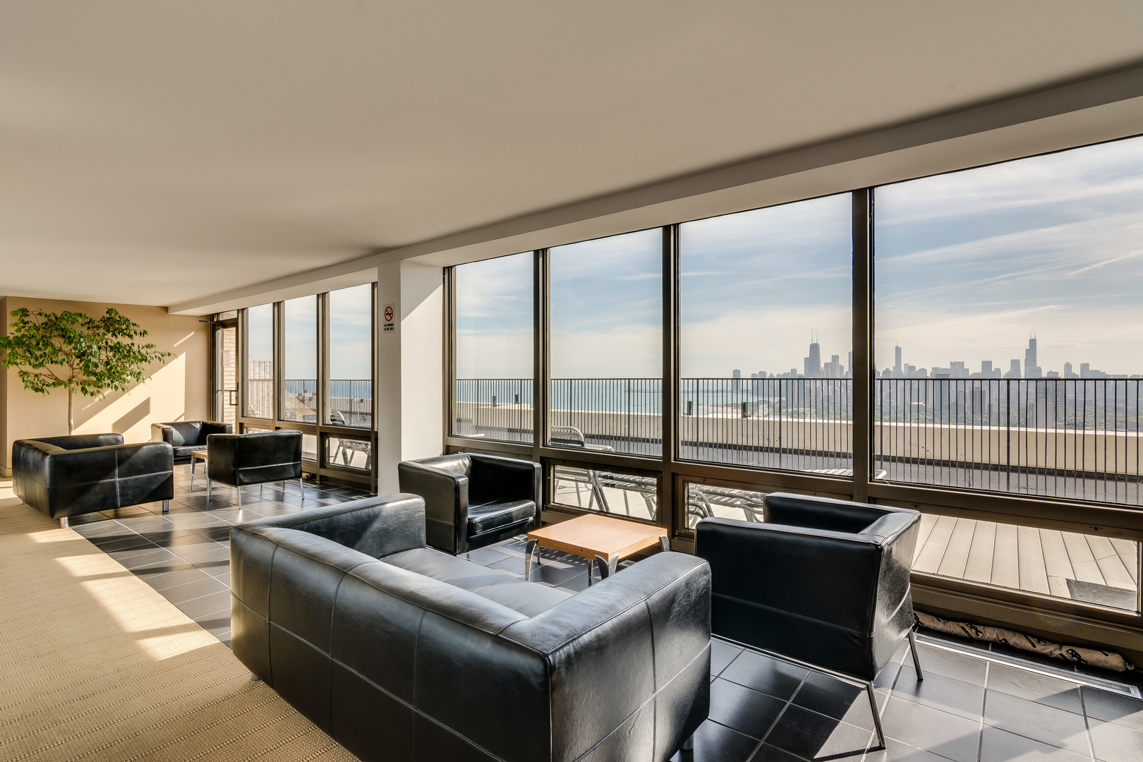 2800 N Lake Shore Drive Unit: 3209