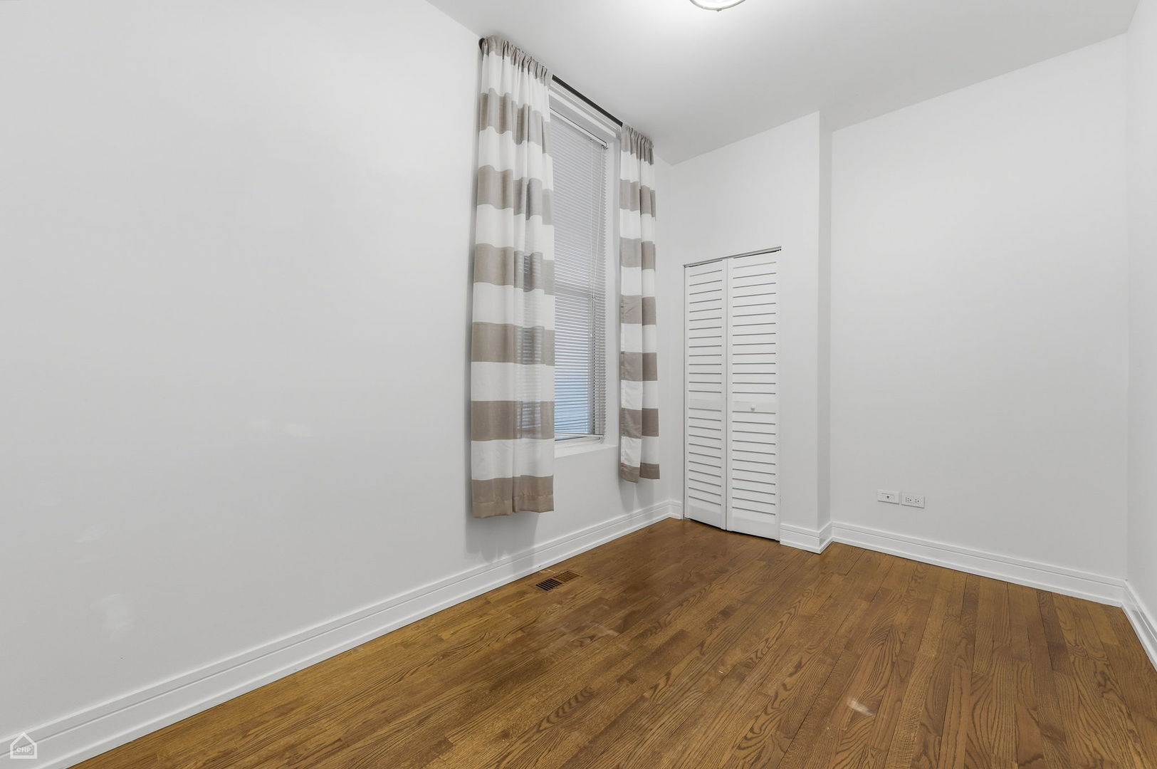 2523 W Chicago Avenue Unit: 1