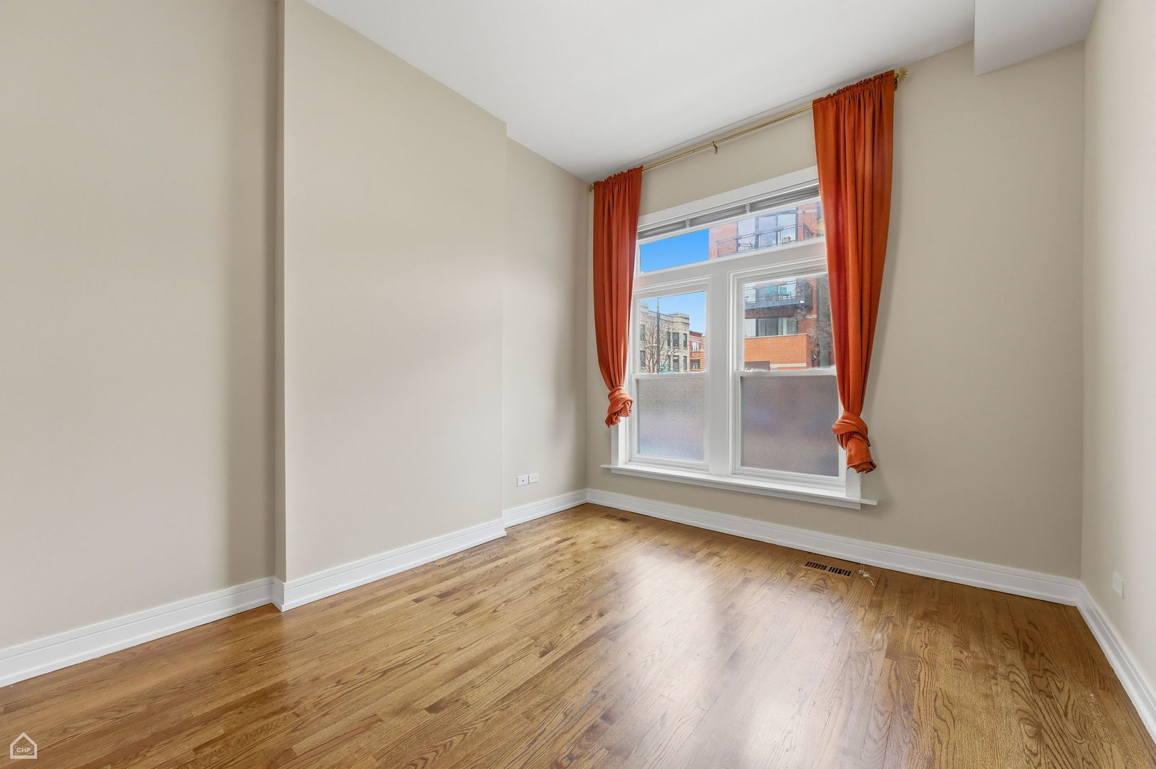 2523 W Chicago Avenue Unit: 1