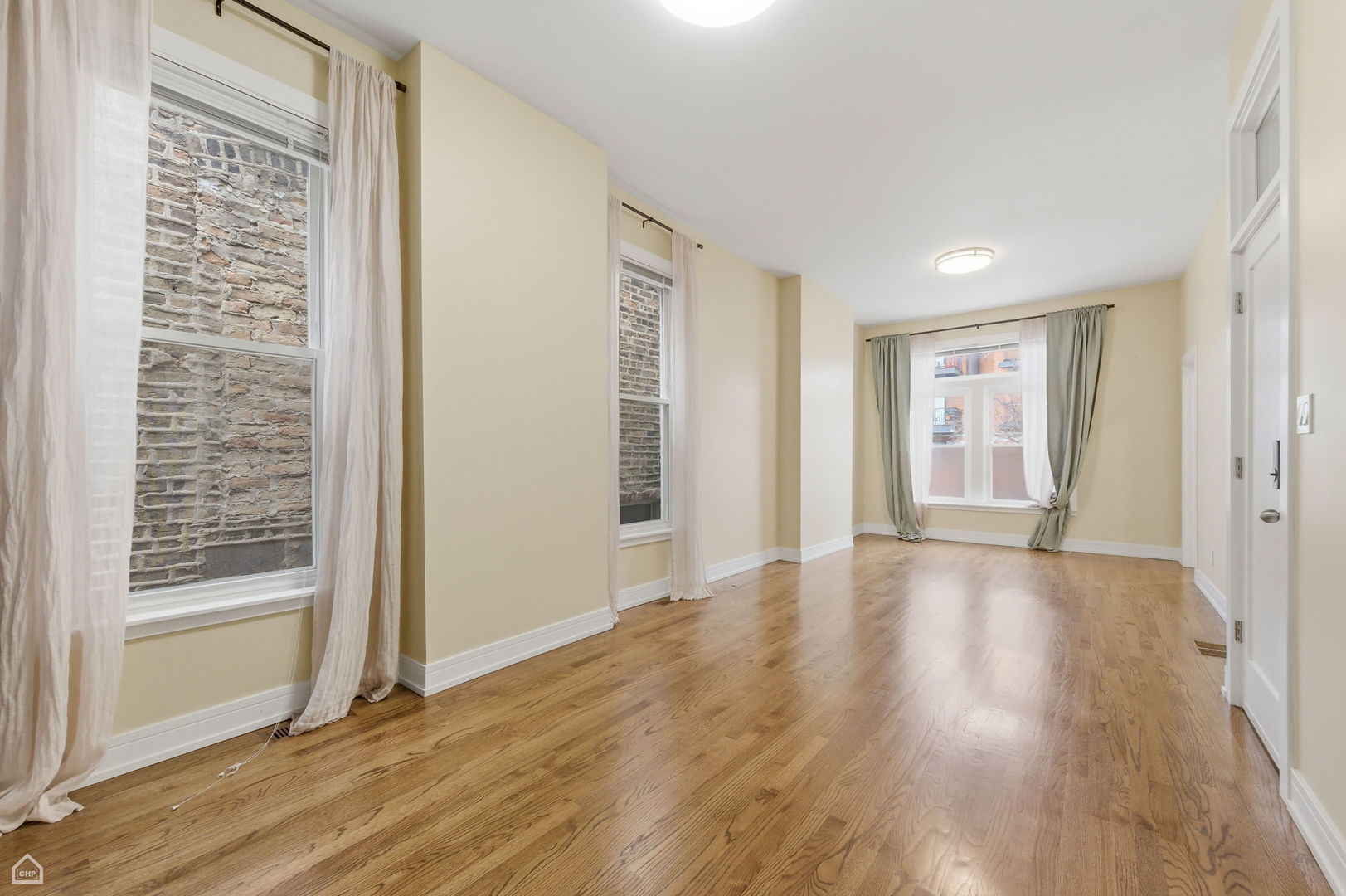 2523 W Chicago Avenue Unit: 2