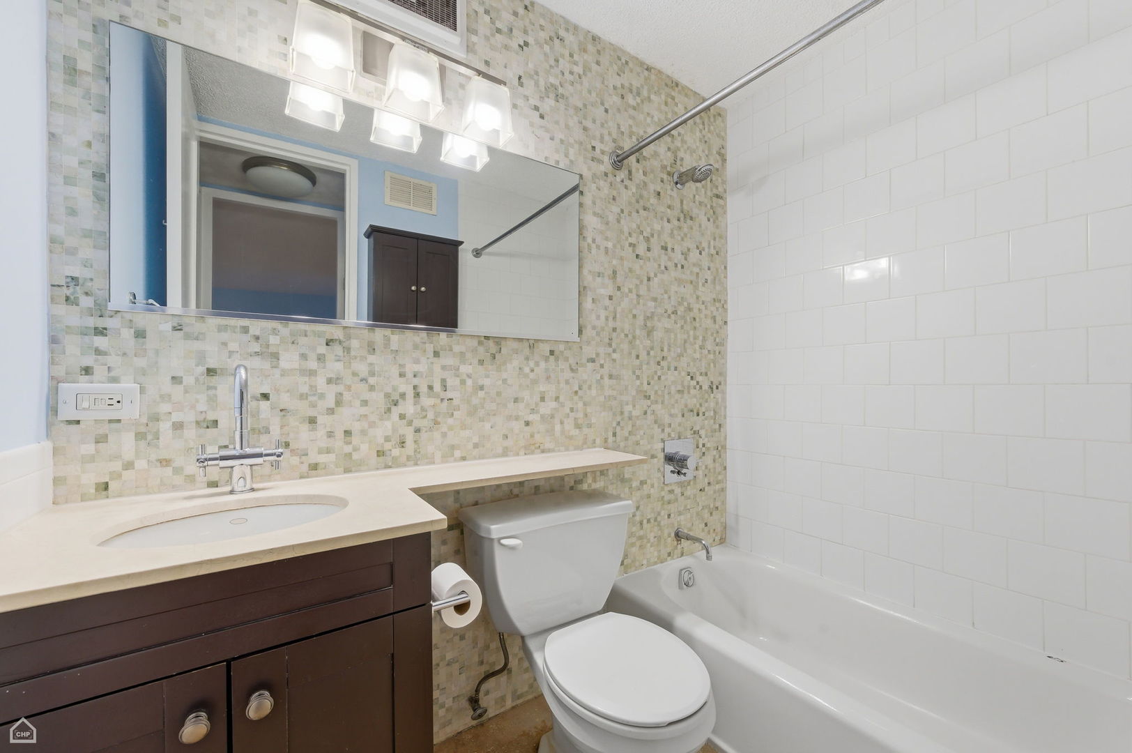 720 W Gordon Terrace Unit: 3B