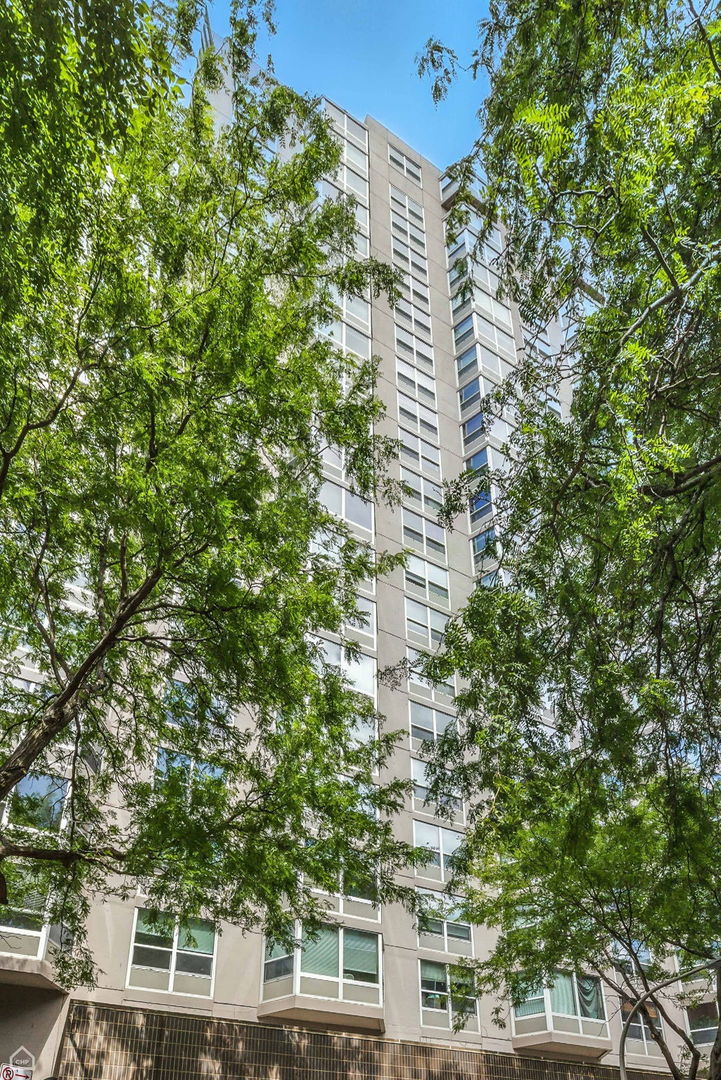 720 W Gordon Terrace Unit: 3B