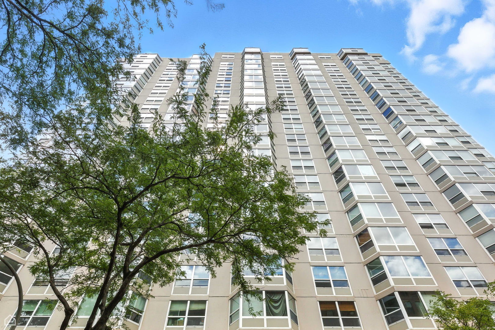 720 W Gordon Terrace Unit: 3B