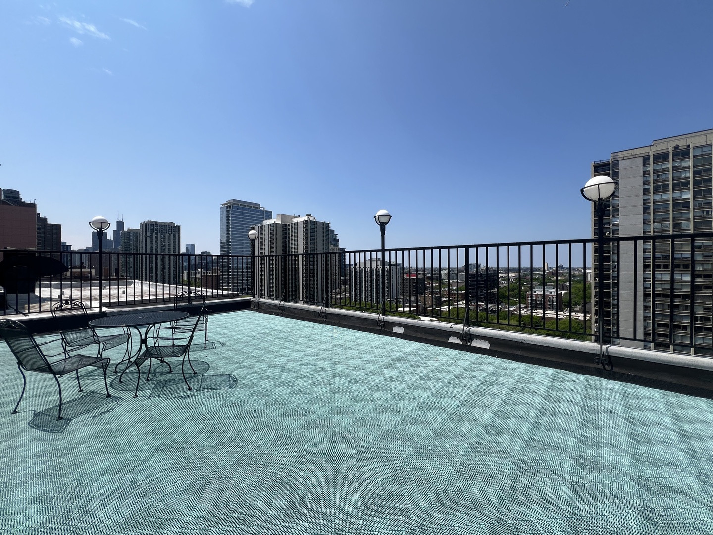 1340 N Dearborn Street Unit: 7B