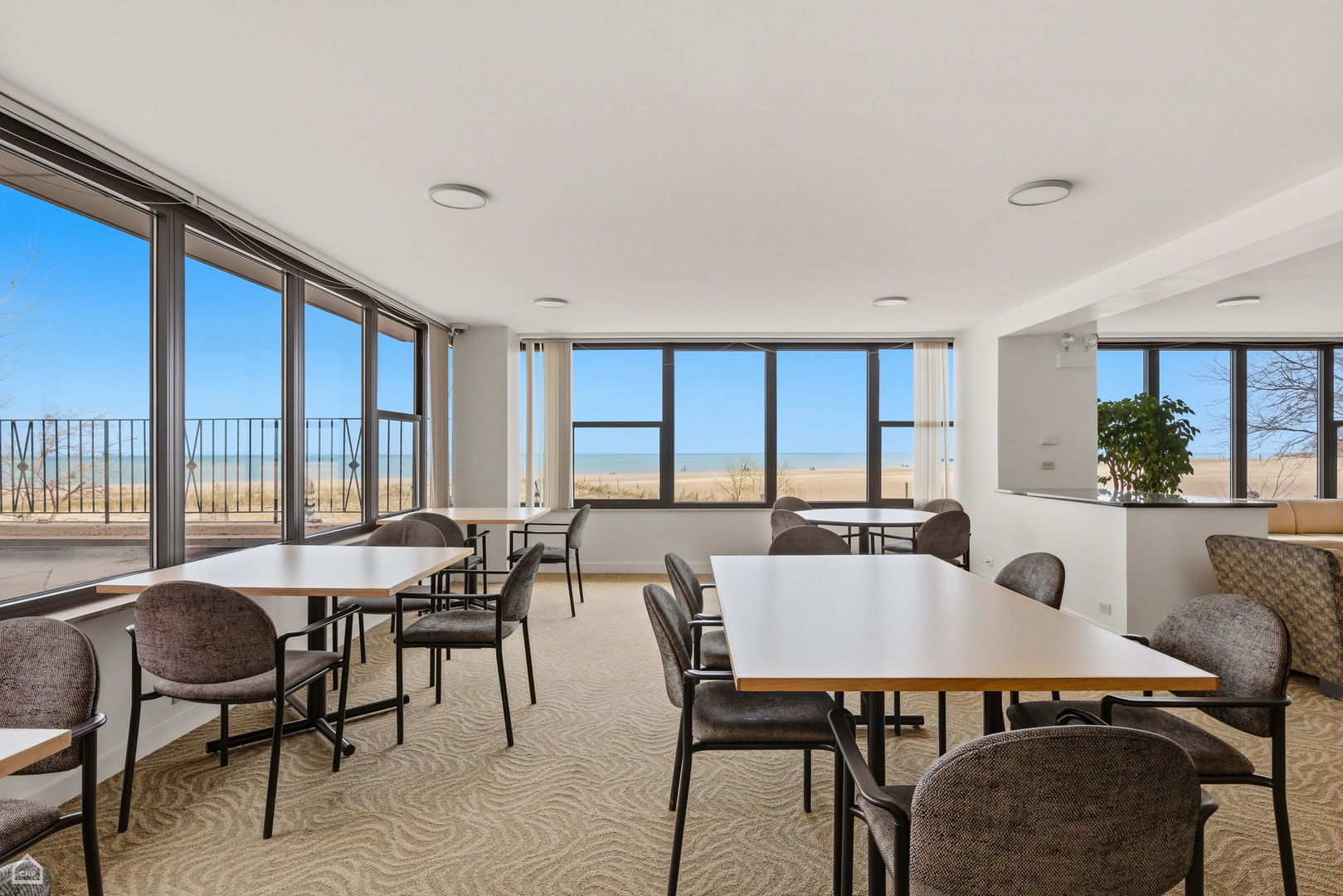 5801 N Sheridan Road Unit: 7B