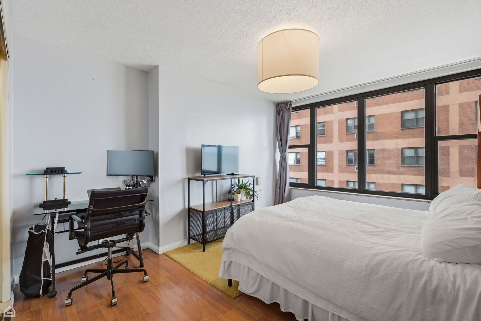 5801 N Sheridan Road Unit: 7B