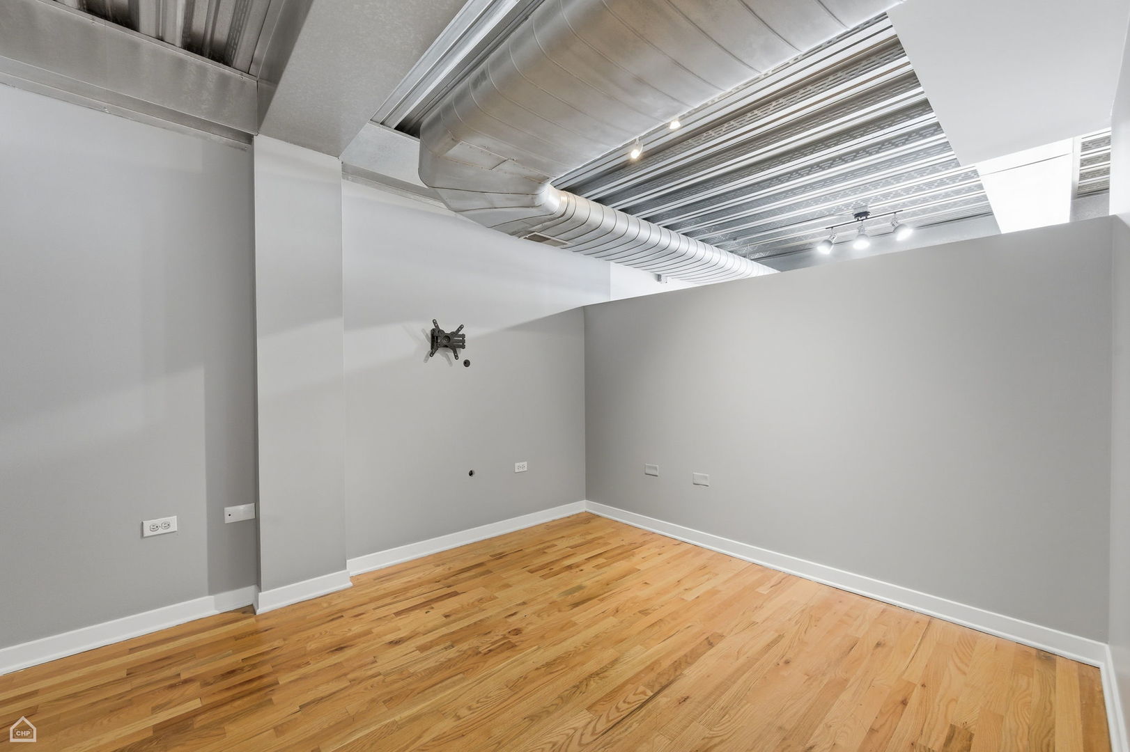 1910 S Indiana Avenue Unit: 518