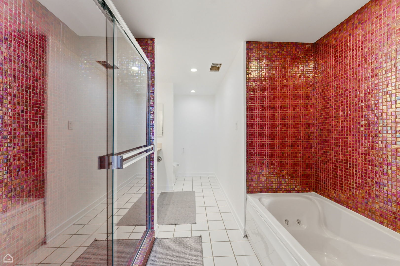 1910 S Indiana Avenue Unit: 518