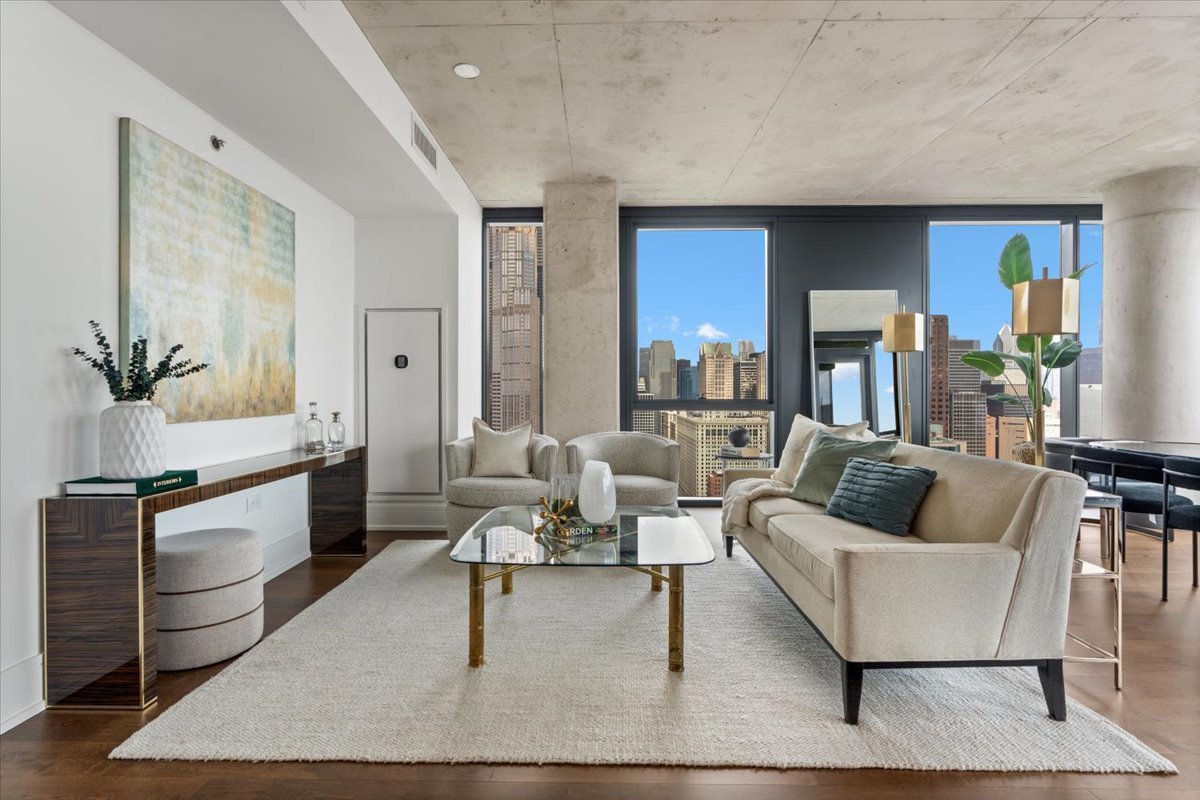 234 W Polk Street Unit: 3708