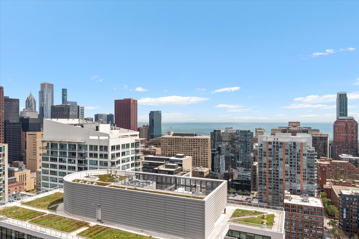 234 W Polk Street Unit: 3708