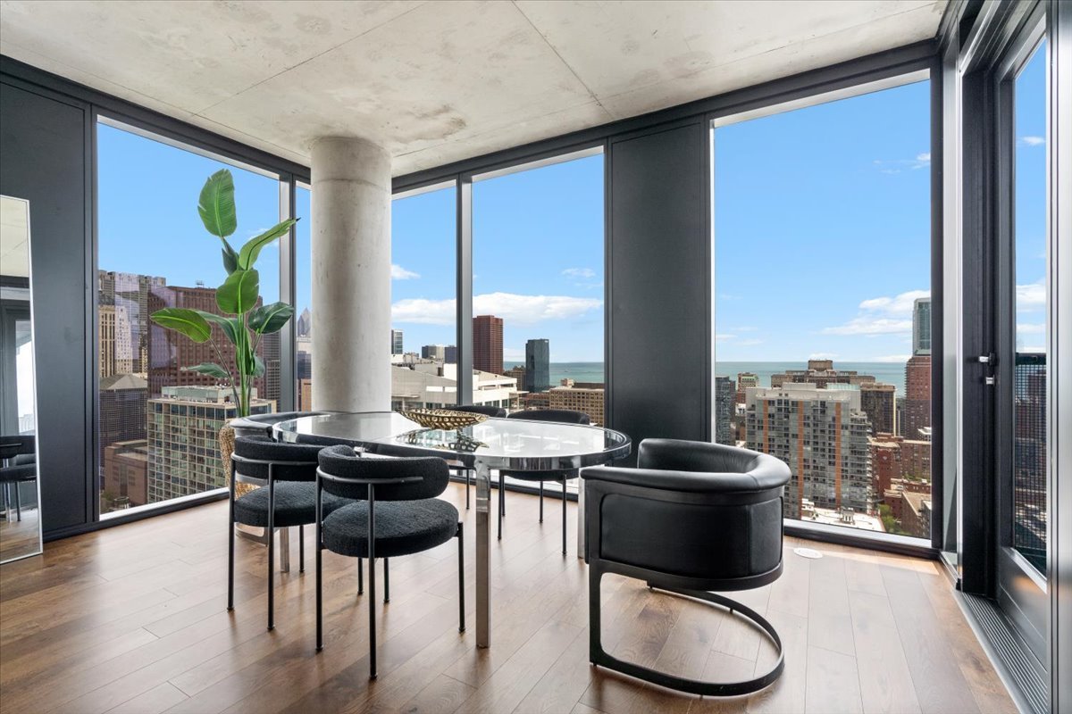 234 W Polk Street Unit: 3708