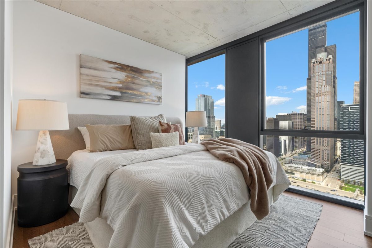 234 W Polk Street Unit: 3708