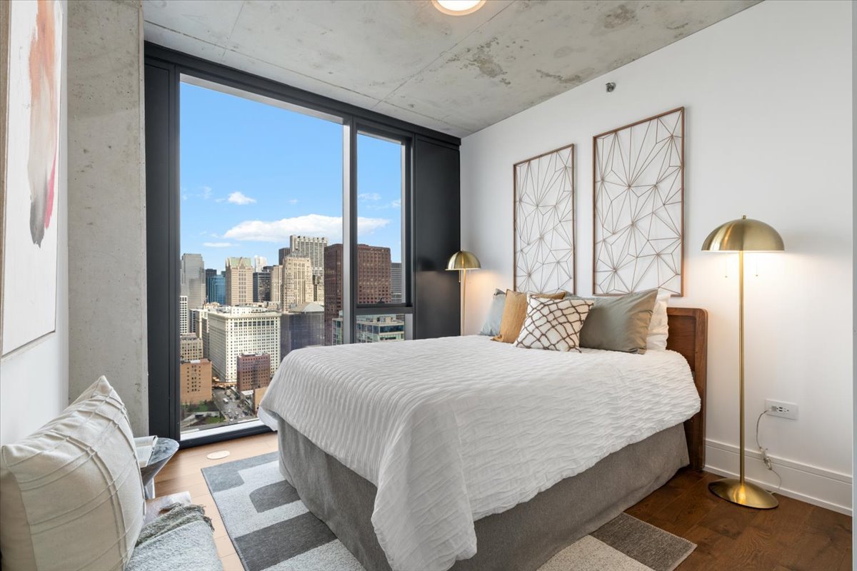 234 W Polk Street Unit: 3708