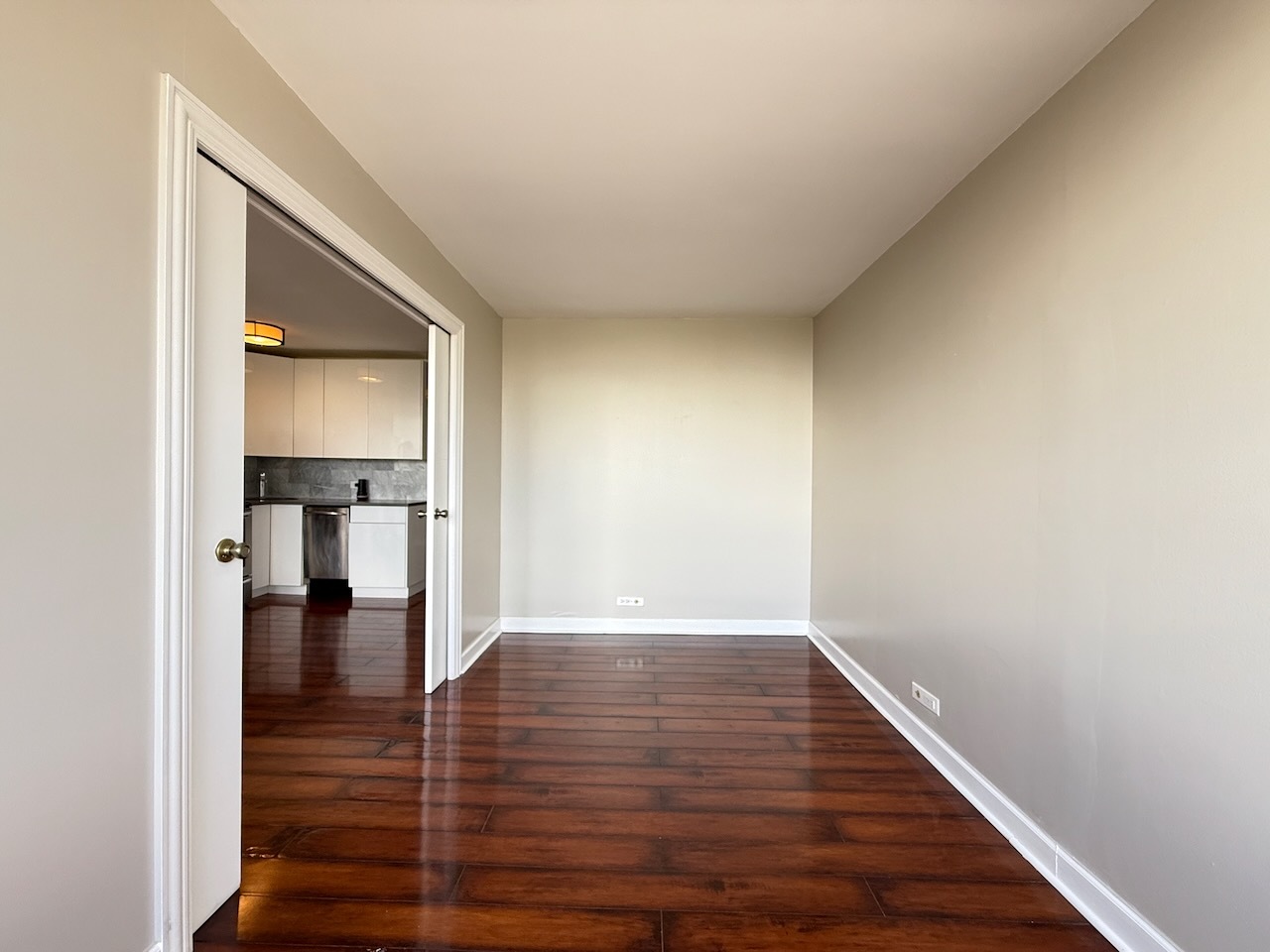 4343 N Clarendon Avenue Unit: 2201