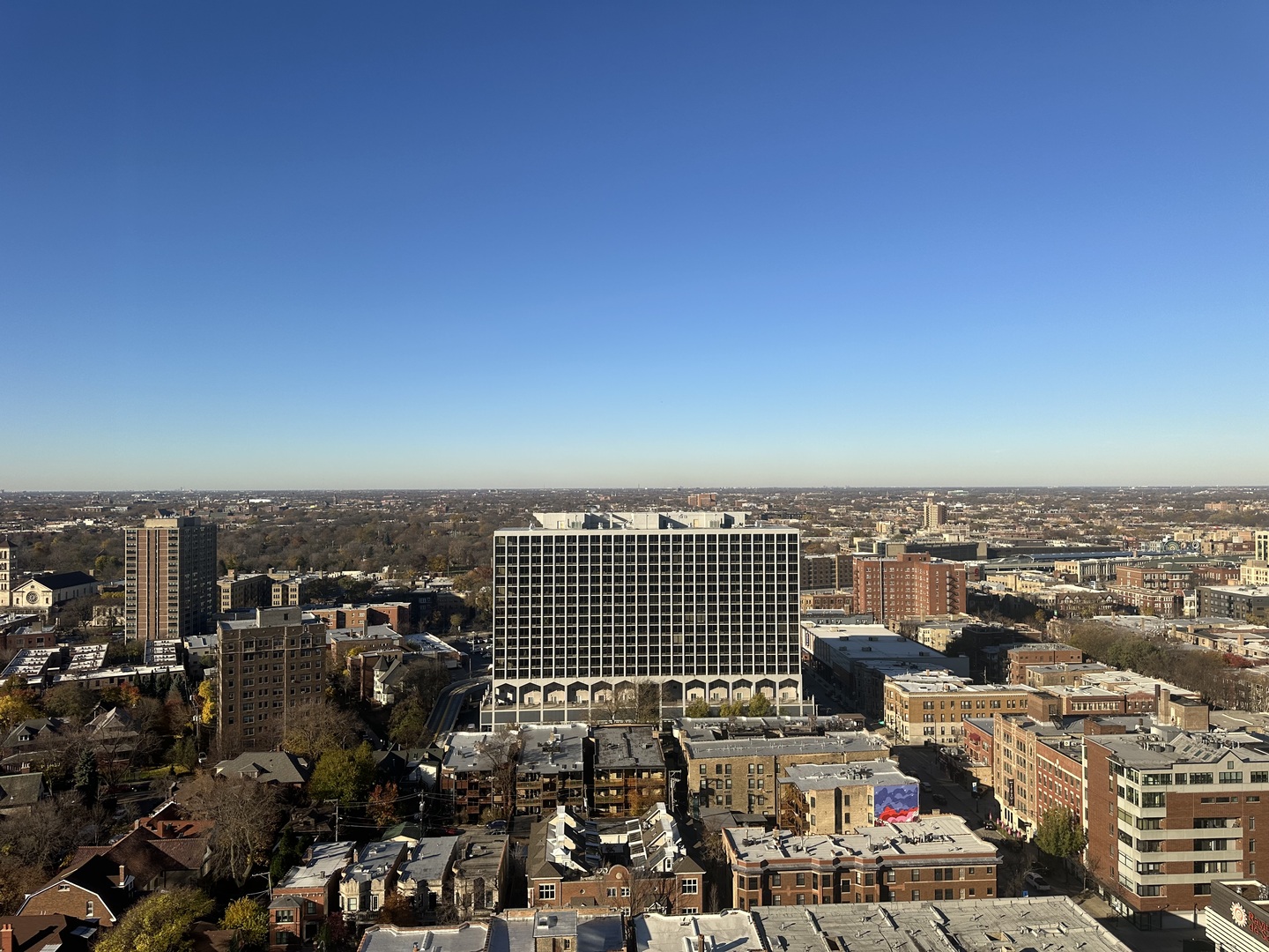 4343 N Clarendon Avenue Unit: 2505