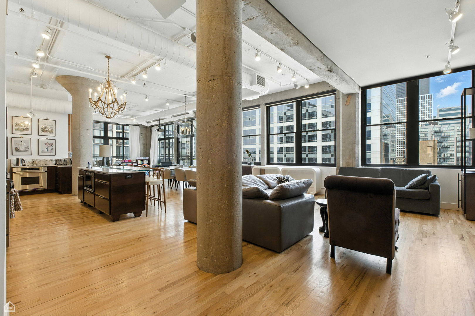 728 W Jackson Boulevard Unit: 1206