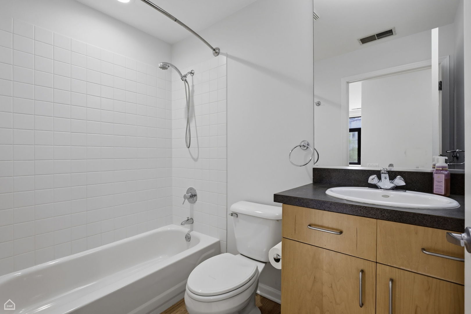 33 W Huron Street Unit: 305