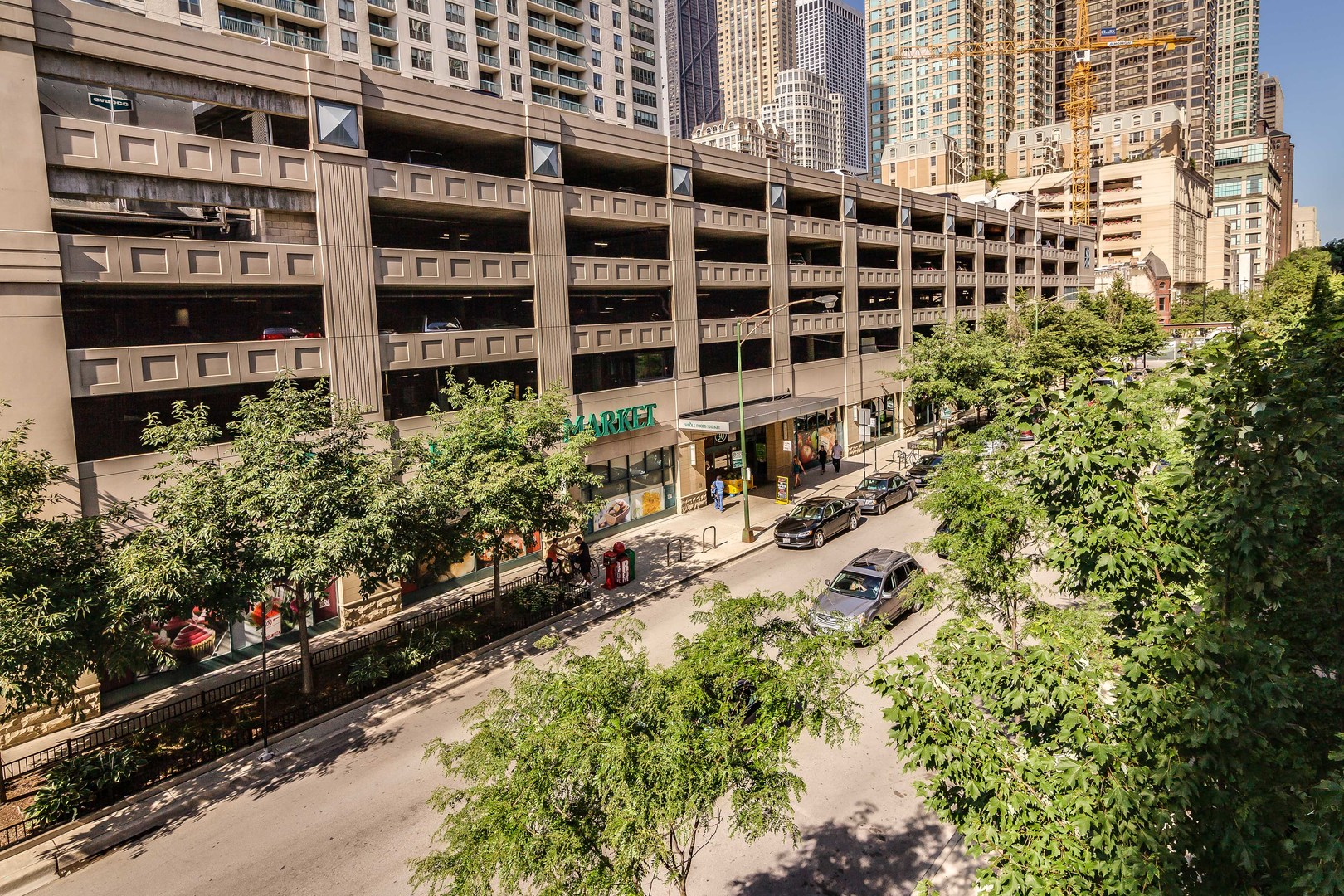 33 W Huron Street Unit: 305