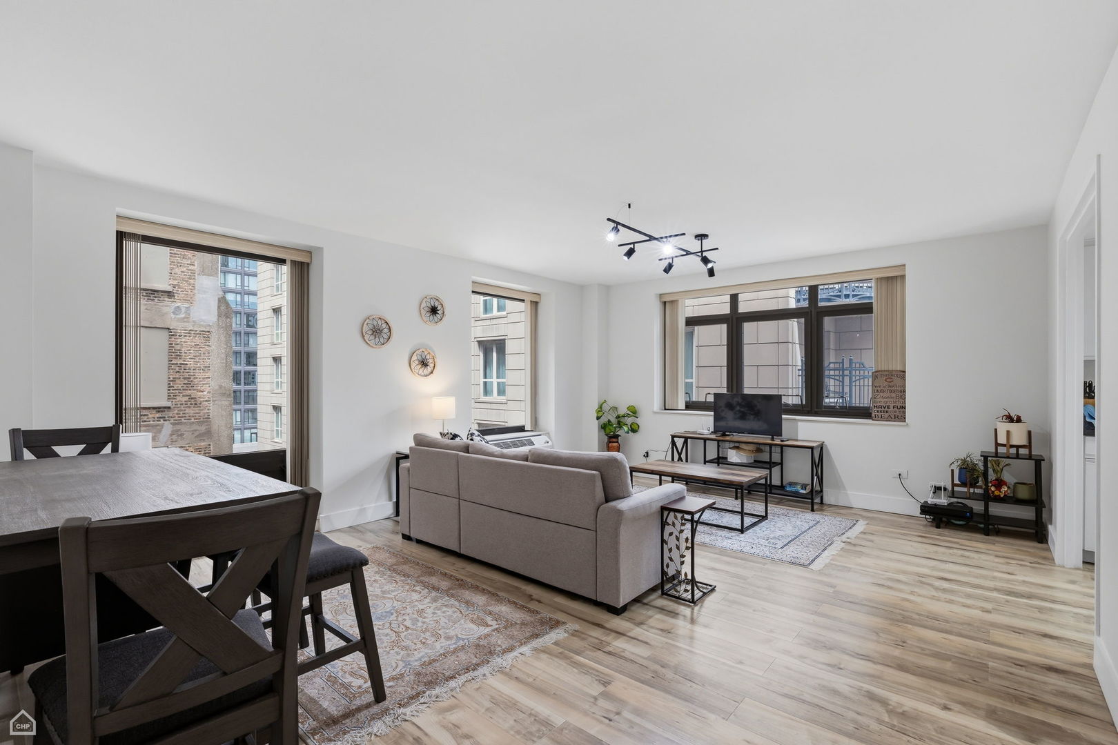 40 E Delaware Place Unit: 1204