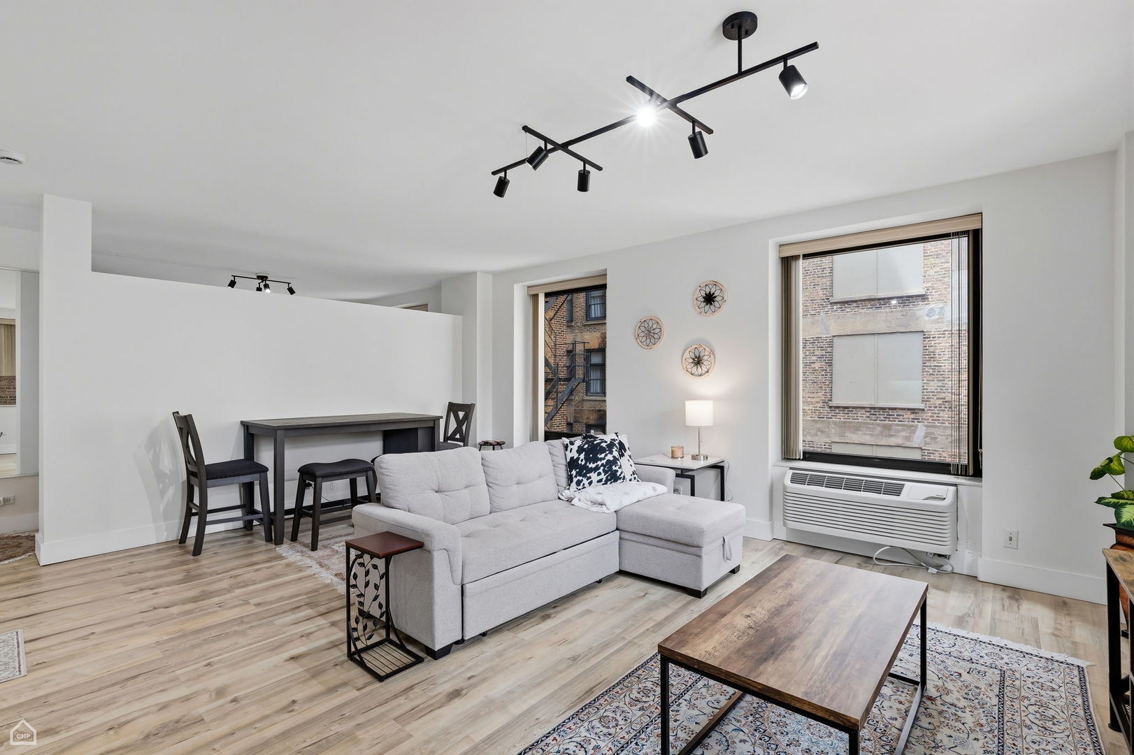 40 E Delaware Place Unit: 1204