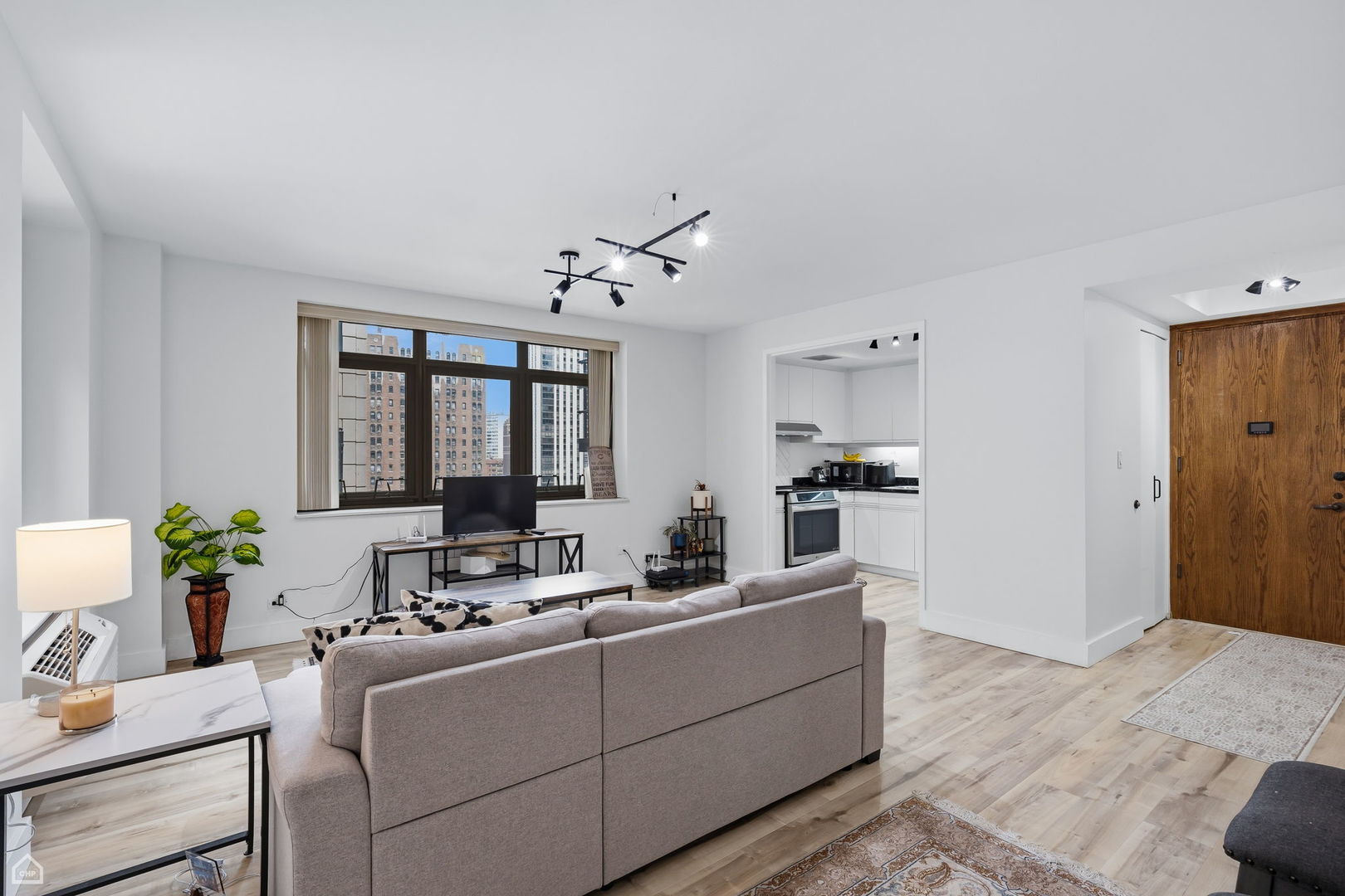 40 E Delaware Place Unit: 1204