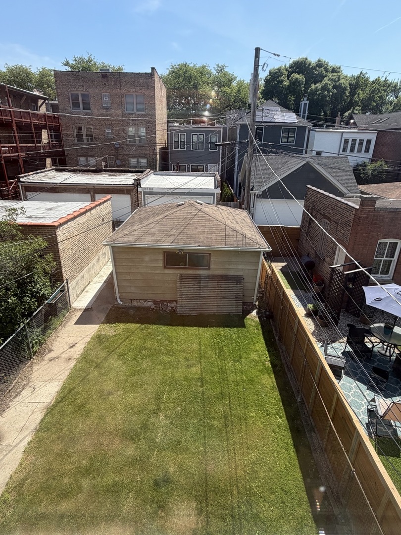 4847 N Claremont Avenue Unit: 2