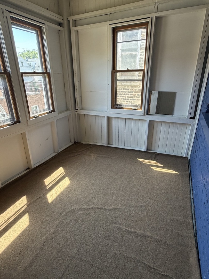 4847 N Claremont Avenue Unit: 2