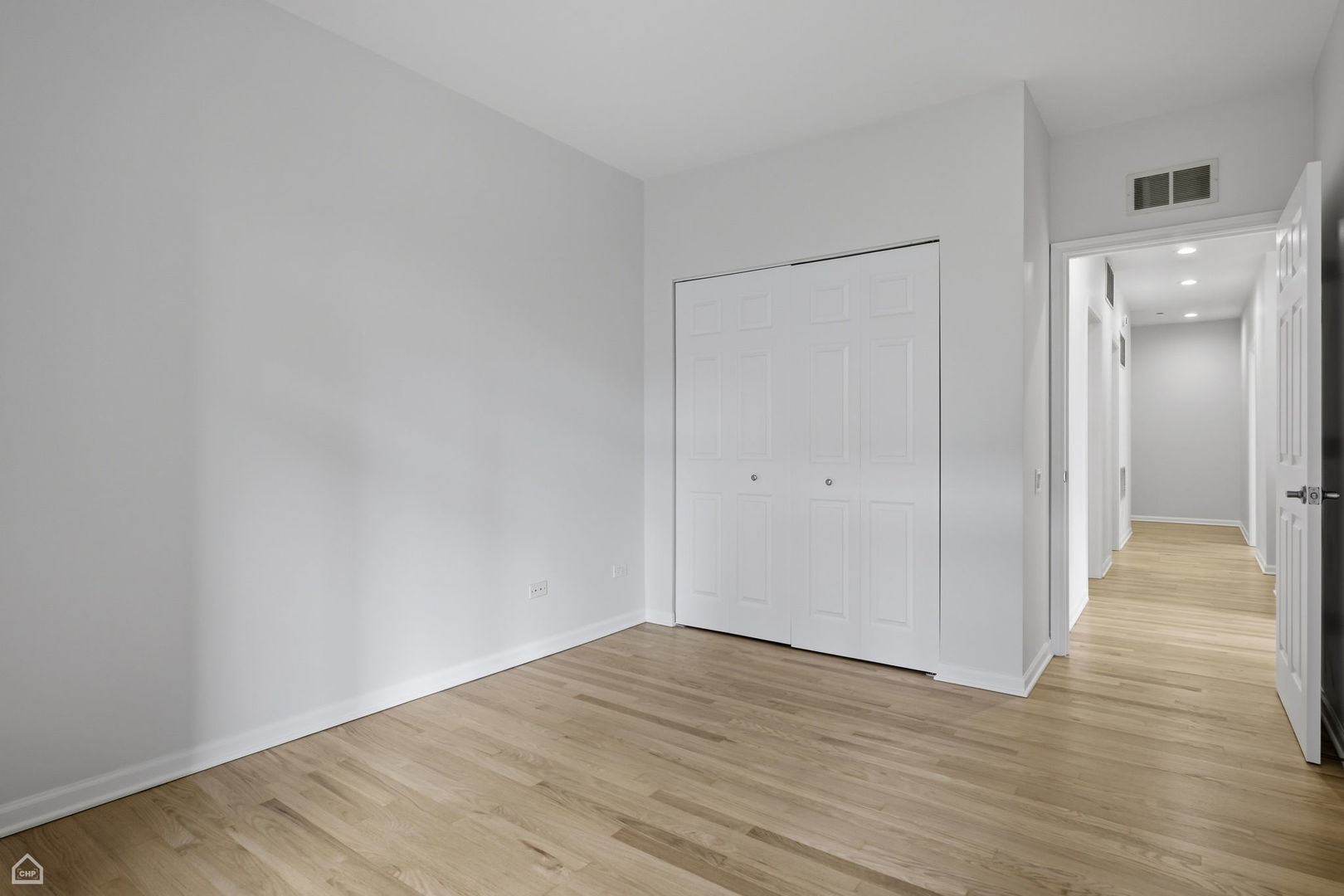 33 W Huron Street Unit: 305