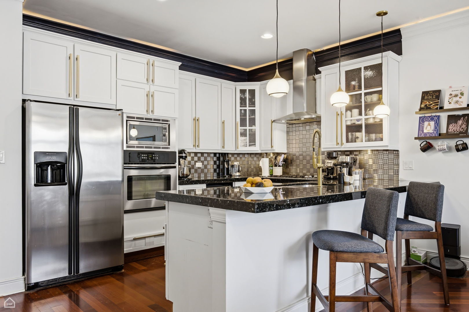 4231 N Kedzie Avenue Unit: 2-F