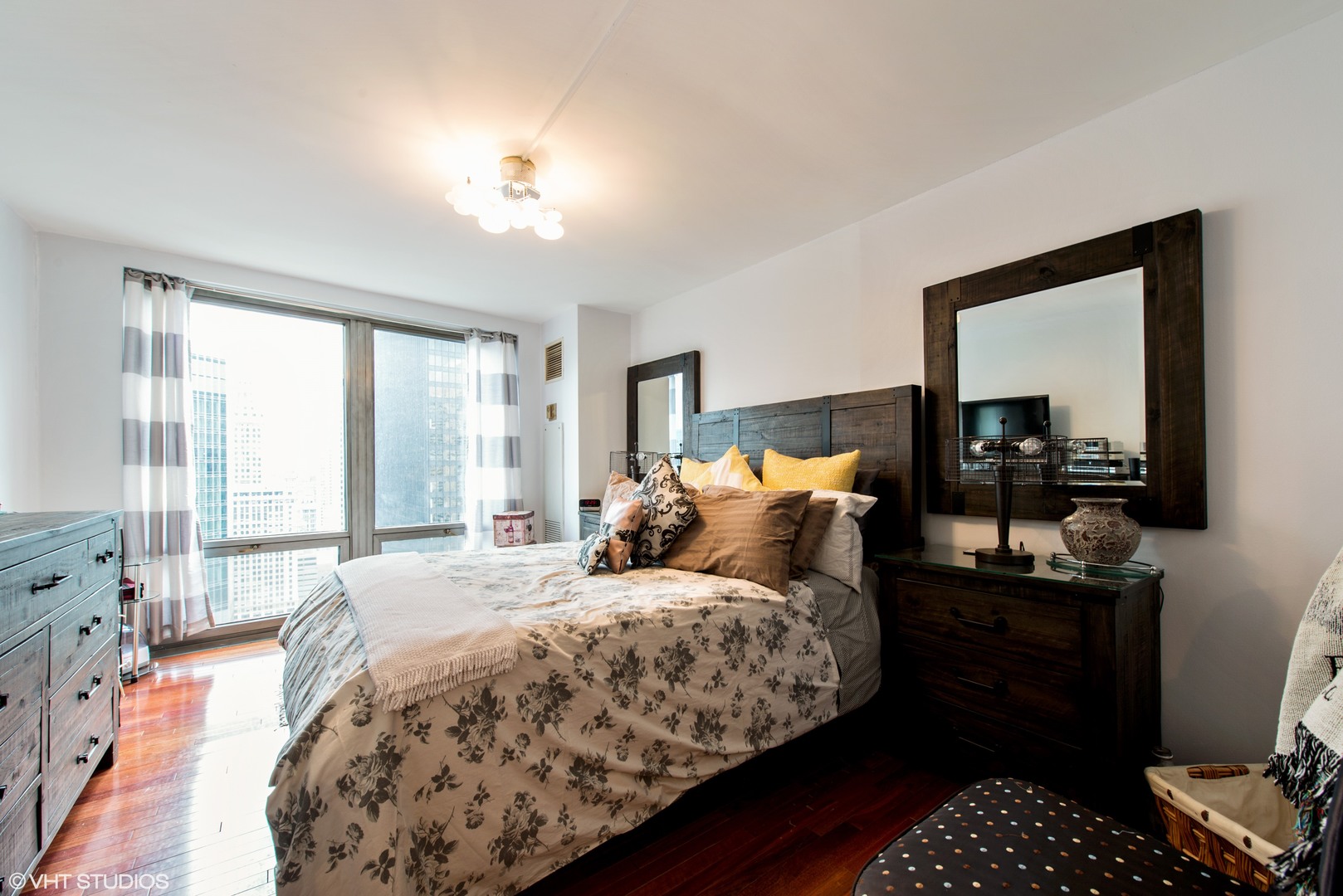 440 N Wabash Avenue Unit: 3909