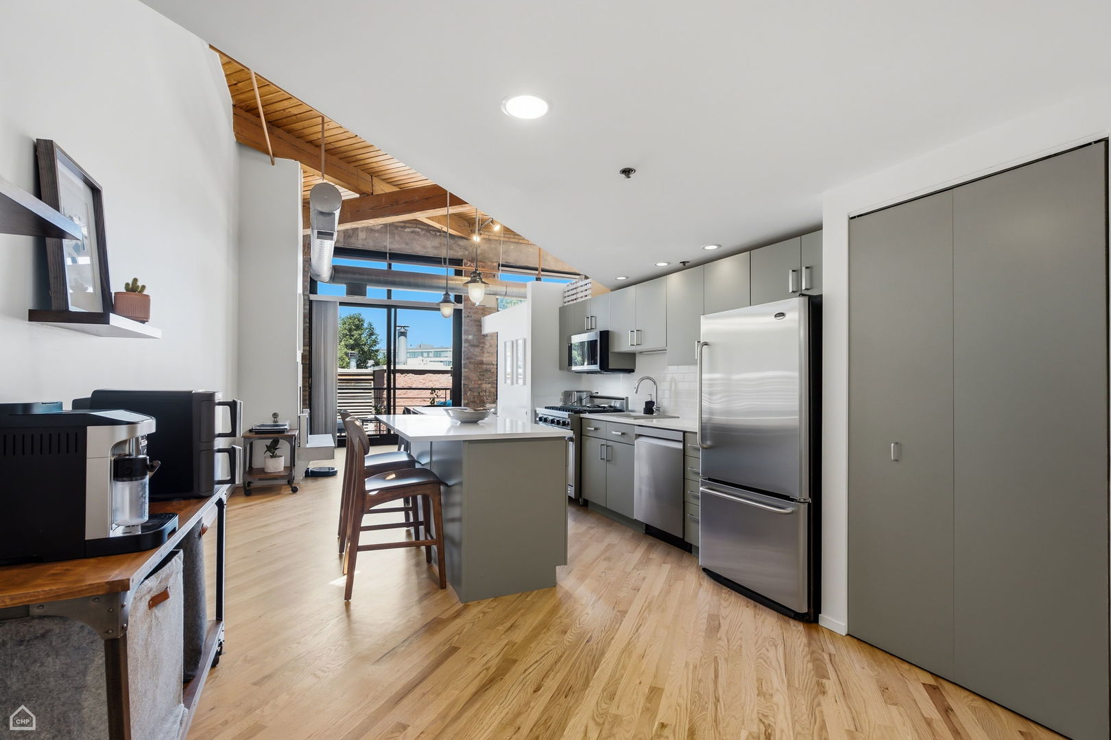 2300 W Wabansia Avenue Unit: 337