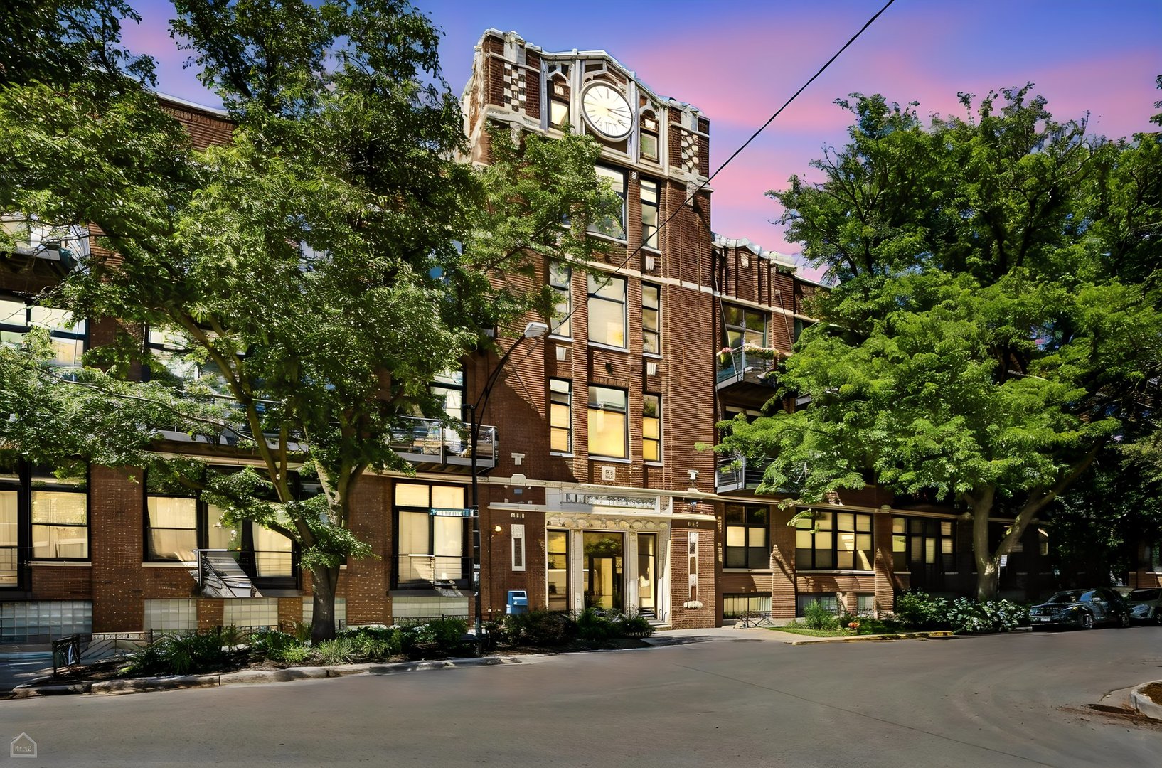 2300 W Wabansia Avenue Unit: 337