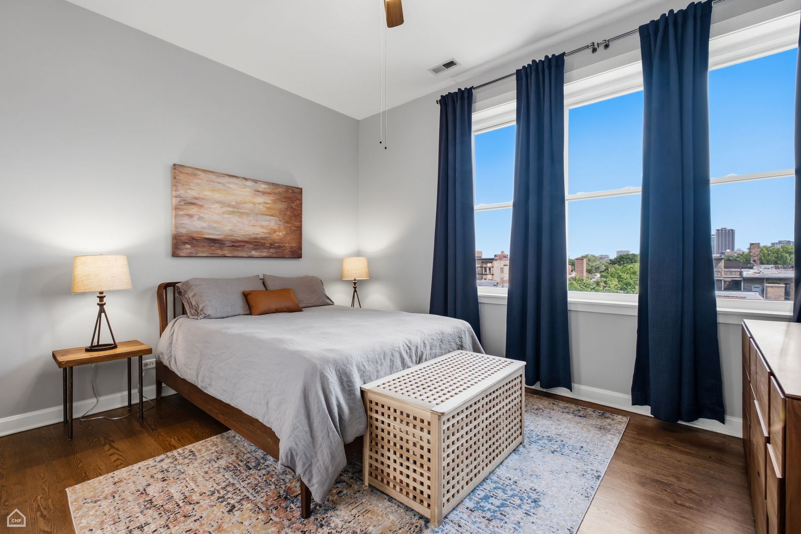 645 W Surf Street Unit: A4